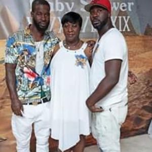 Meet your Posher, Sharon